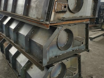 生態(tài)階梯式擋墻模具批發(fā)定制，箱式階梯護(hù)坡模具廠家銷售