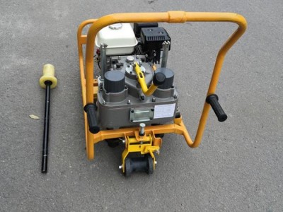 NLB-600型內(nèi)燃雙頭螺栓扳手 雙頭螺栓扳手 螺栓扳手