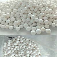 高品質(zhì)干燥機專用氧化鋁3-5mm 4-6mm