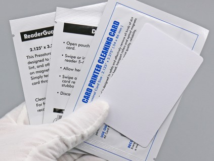 CR80清潔卡:維護(hù)磁卡讀卡設(shè)備高效運(yùn)行的隱形衛(wèi)士!